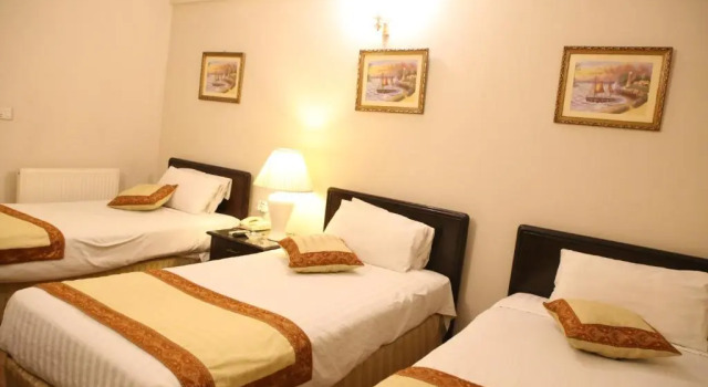 Трёхместный номер Executive с красивым видом из окна Carlton Tower Hotel Lahore