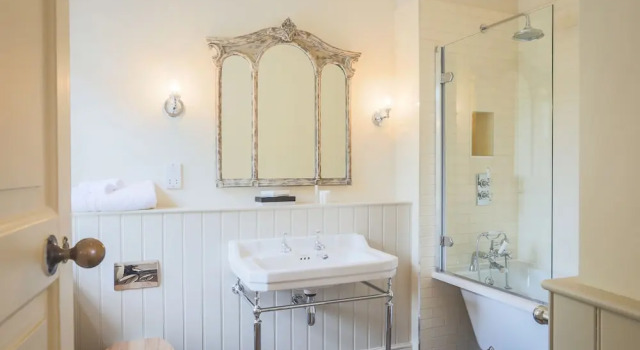 Номер Luxury Stable Arches Boutique B&B at Hooton Pagnell Hall