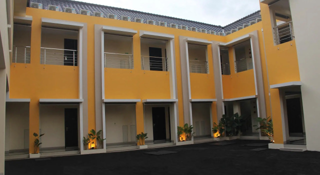 Griya Indah Sari, Boek Hotel Solo. Central Java