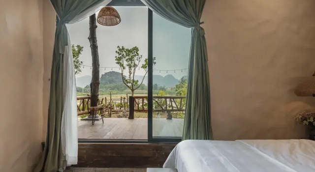 Номер Luxury AiLee Villa & Hotel Tamcoc