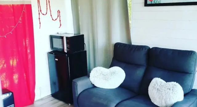 Коттедж c 1 комнатой Les nuits insolites de la mothe - hébergement en bulle ou tiny house avec spa privatif