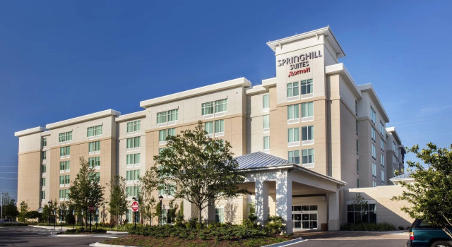 Двухместный люкс SpringHill Suites Orlando at FLAMINGO CROSSINGS® Town Center/Western Entrance