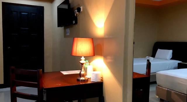 Al-Raddadi Suites