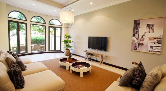 Canal Cove Villa by Deluxe Holiday Homes, Забронировать Вилла Виллы Дубая, Вилла