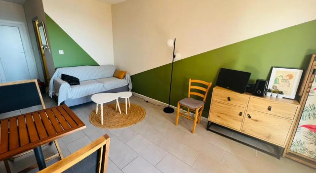 T2 Ajaccio Sanguinaires Vue Mer Plein Sud 300m plage, Varaa Hotelli Ajaccio 