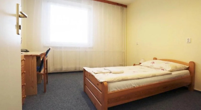 Volha, Reserva ahora Hotel Praga República Checa, cerca de Centro comercial Chodov