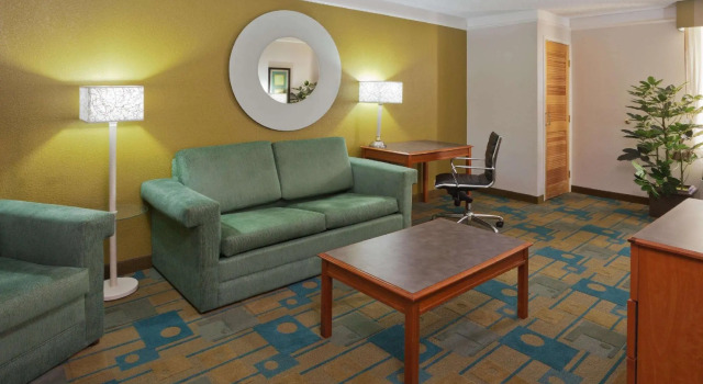 Двухместный люкс La Quinta by Wyndham Houston Stafford Sugarland