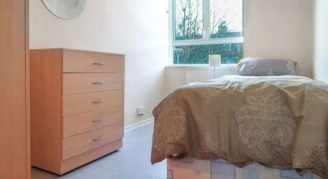 OLD Church Road - Deluxe Single Guest Room 2, Забронировать Гостевой дом Гостевые дома Англии, Гостевой дом