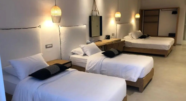 Четырёхместный номер Standard с видом на море The George Hotel Mykonos