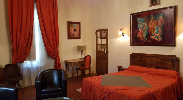 Hotel Cardinal, Забронировать Отель Экс-ан-Прованс Буш-дю-Рон
