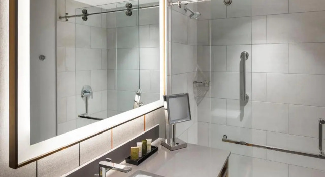Номер Standard с красивым видом из окна Hilton Columbus Downtown