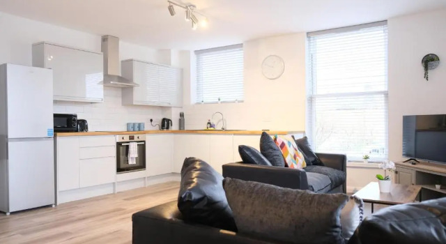 Leisure & Contractors - Stylish Town Centre Apartment with Free Parking, Varaa Huoneisto Asunnot kohteessa Merseyside, Huoneisto