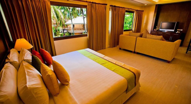 Полулюкс Coconut Village Resort Phuket - SHA Extra Plus