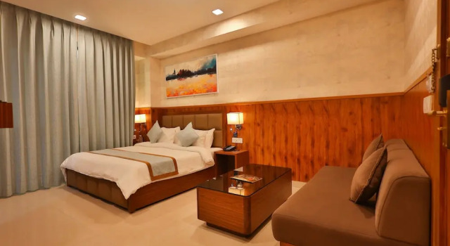 Номер Deluxe Clay Inn Hotel, Sohna Road, Sector 49, Gurugram