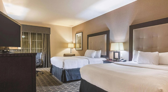 Четырёхместный номер Standard La Quinta by Wyndham Mt. Pleasant
