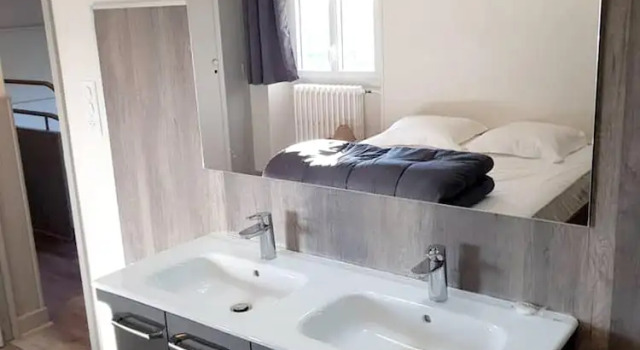 House With 7 Bedrooms in Montsalvy, With Enclosed Garden and Wifi - 55 km From the Slopes, Buchen Sie Hotel Montsalvy Auvergne