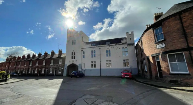 Апартаменты Lovely apartment in the heart of Chester with free parking