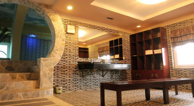 Level Hotel