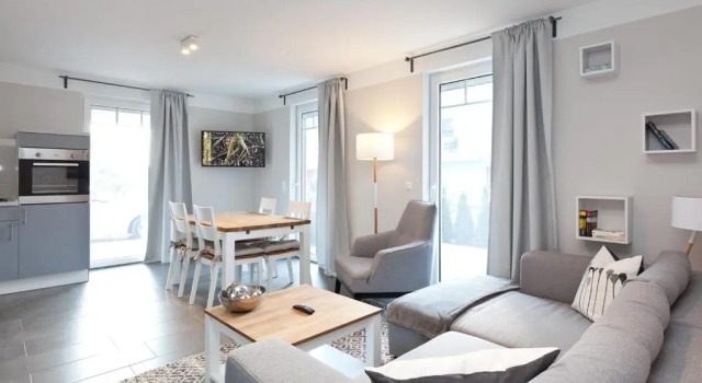 Apartment unter den Kiefern, Забронировать Апартаменты/квартира Рёбель Мюриц