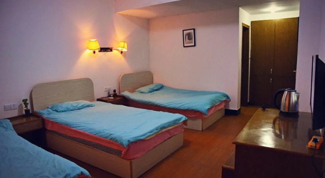 Mount Huangshan Tangkou 30 degrees north latitude Inn