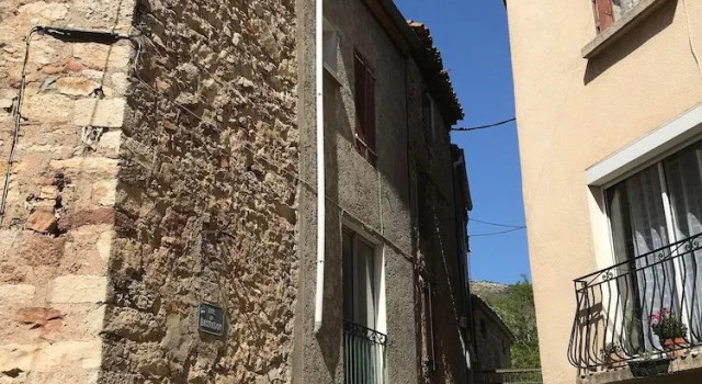 L Ancien Moulin à Huile, Réserver Maison d'hôtes Hôtels à Corbières avec parking, Parking