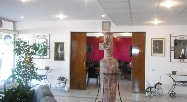 Hôtel Sampiero, Varaa Hotelli Bastia 
