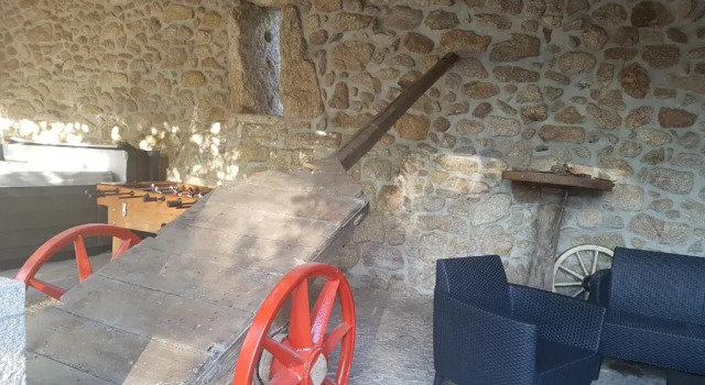 Коттедж с 2 комнатами Casa dos Namorados
