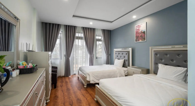 Четырёхместный номер Standard с балконом и с видом на сад Hong Mon Villa