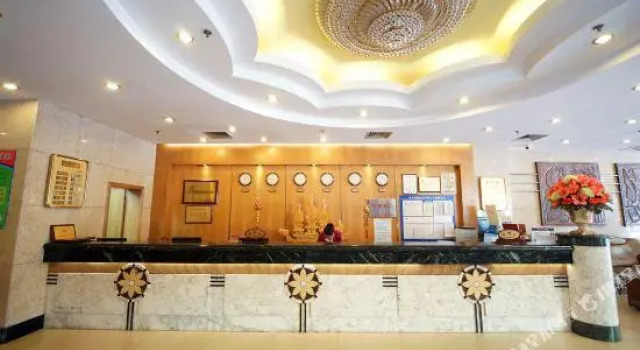 Huaxing Hotel, Rezerwuj Hotel Hotele w Nanning z parkingiem, Parking