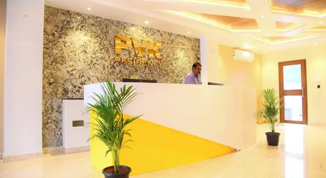 PVK Residency Tirupati - near Temple, Rezerwuj Hotel Hotele w Andhra Pradesh z parkingiem, Parking