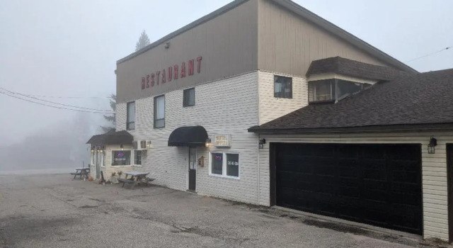 Valois Restaurant & Motel, Varaa Motelli  