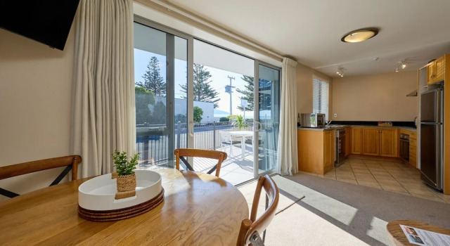 Номер Standard Цокольный этаж с 2 комнатами с частичным видом Kaikoura Waterfront Apartments
