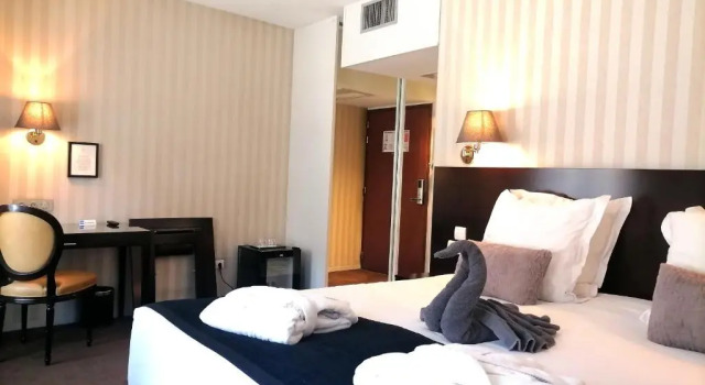 Двухместный номер Superior Hôtel Henry II Beaune Centre