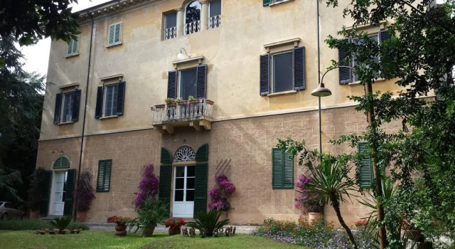 Il mondo di Giada, Reserva ahora Hotel Lugnano Italia