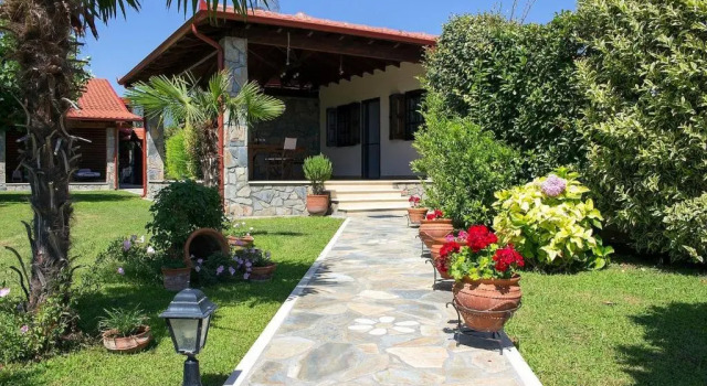 Коттедж с 3 комнатами Giorgio Home - Amazing House 3BD - 400m by the sea