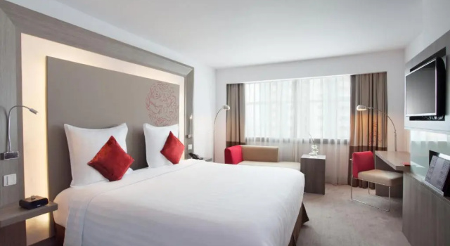Двухместный номер Executive Novotel Jakarta Gajah Mada