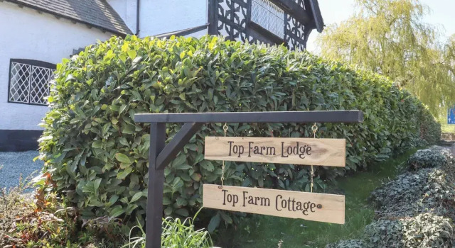 Коттедж Top Farm Lodge