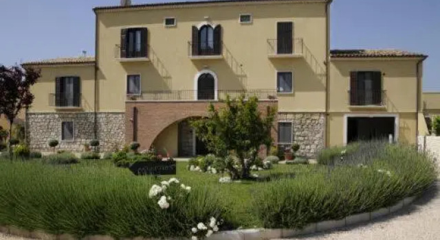 Masseria Grande Hotel - Ristorante, Reserva ahora Hotel Montecilfone 