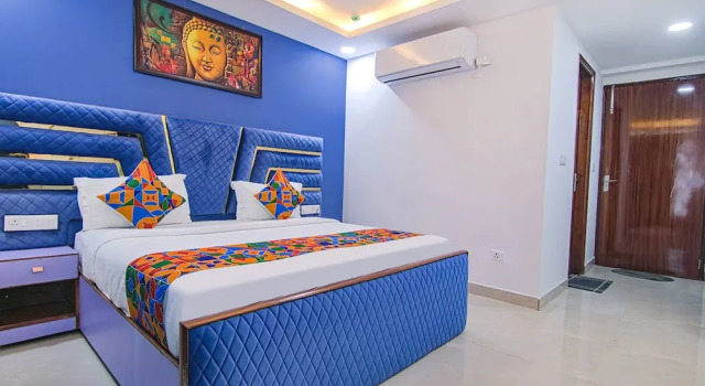 Номер Deluxe Fabhotel Satyam International