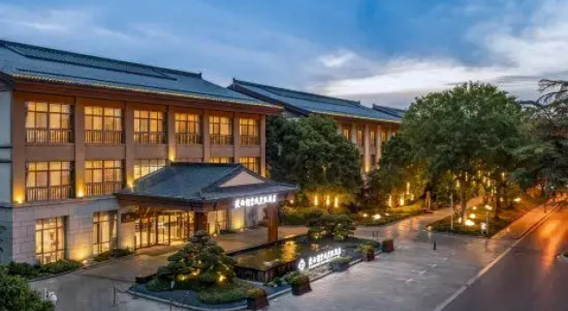 Slender West Lake Songcheng  Hotel, Prenota Hotel Hotel a Jiangsu con parcheggio, Parcheggio