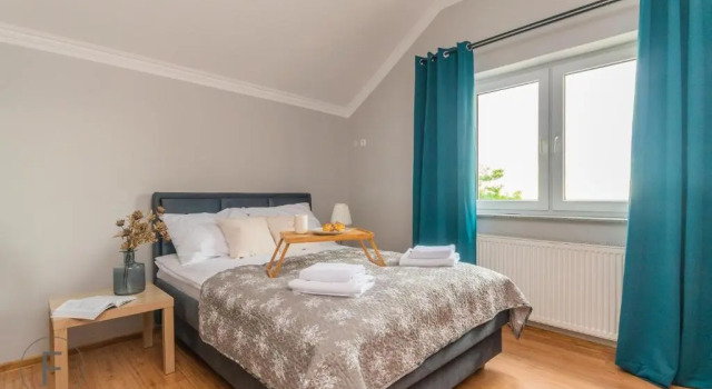 Pokoje - Stegna Nadmorski Klimat, Varaa Hotelli Hotellit Pommeri pysäköinnillä, Pysäköinti