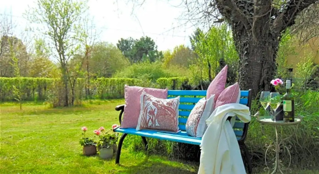 La Maison Verte, Забронировать Отель Латю-Сен-Реми Вьен