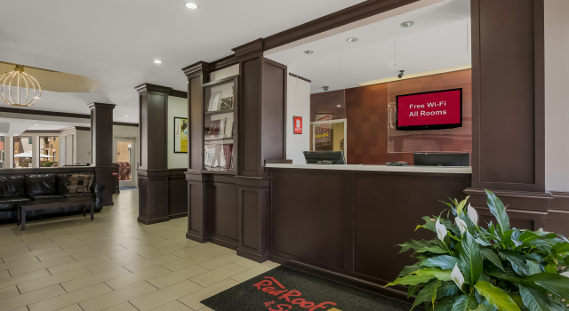 Red Roof Inn PLUS+ & Suites Knoxville West - Cedar Bluff, Réserver Hôtel Knoxville 