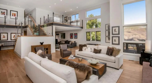 Modern Beaver Creek Private House