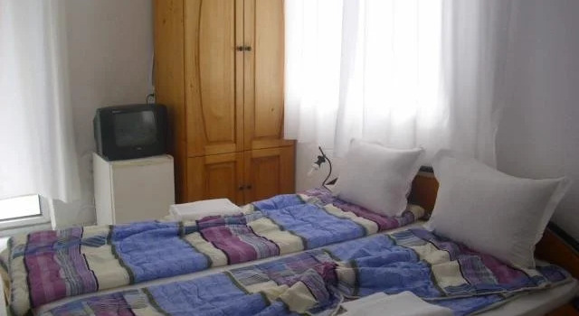 Lurd Family Hotel