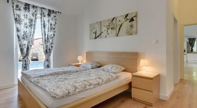 Comfortable Villa With Private Swimming Pool, Table Football, Near Labin