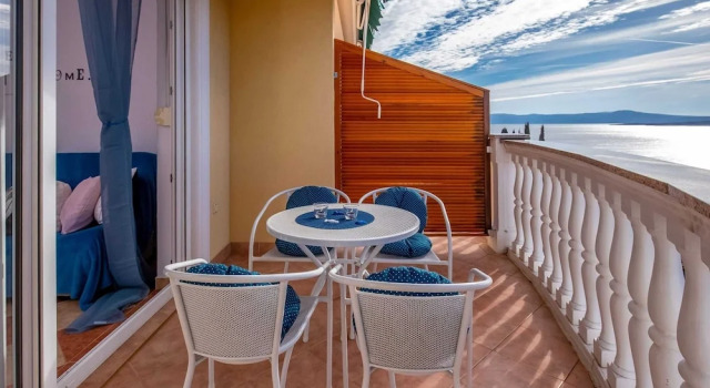 Gorgeous Apartment With Hot Tub and Terrace With Sea View, Забронировать Апартаменты/квартира Драмаль Приморско-Горанская жупания
