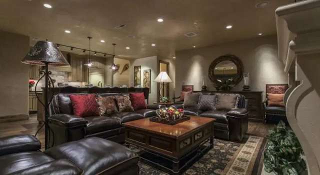 Canyon Resort Luxury Townhomes by Utopian