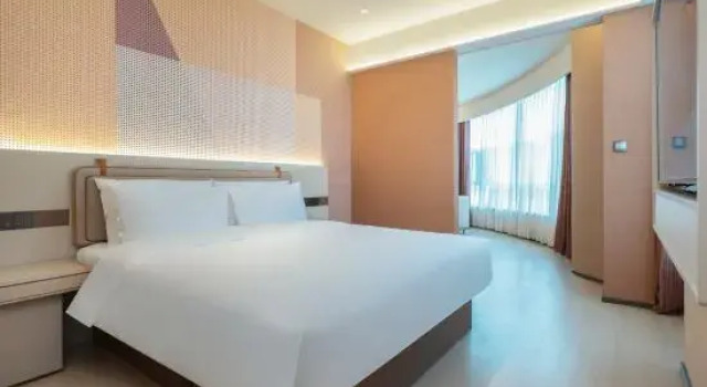 Люкс Orange Hotel (Rugao Shuihui Garden)