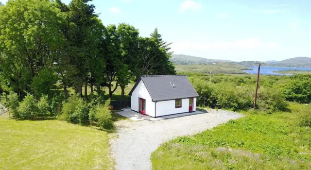 Апартаменты Red Deer Cosy Apartment in Letterfrack Connemara